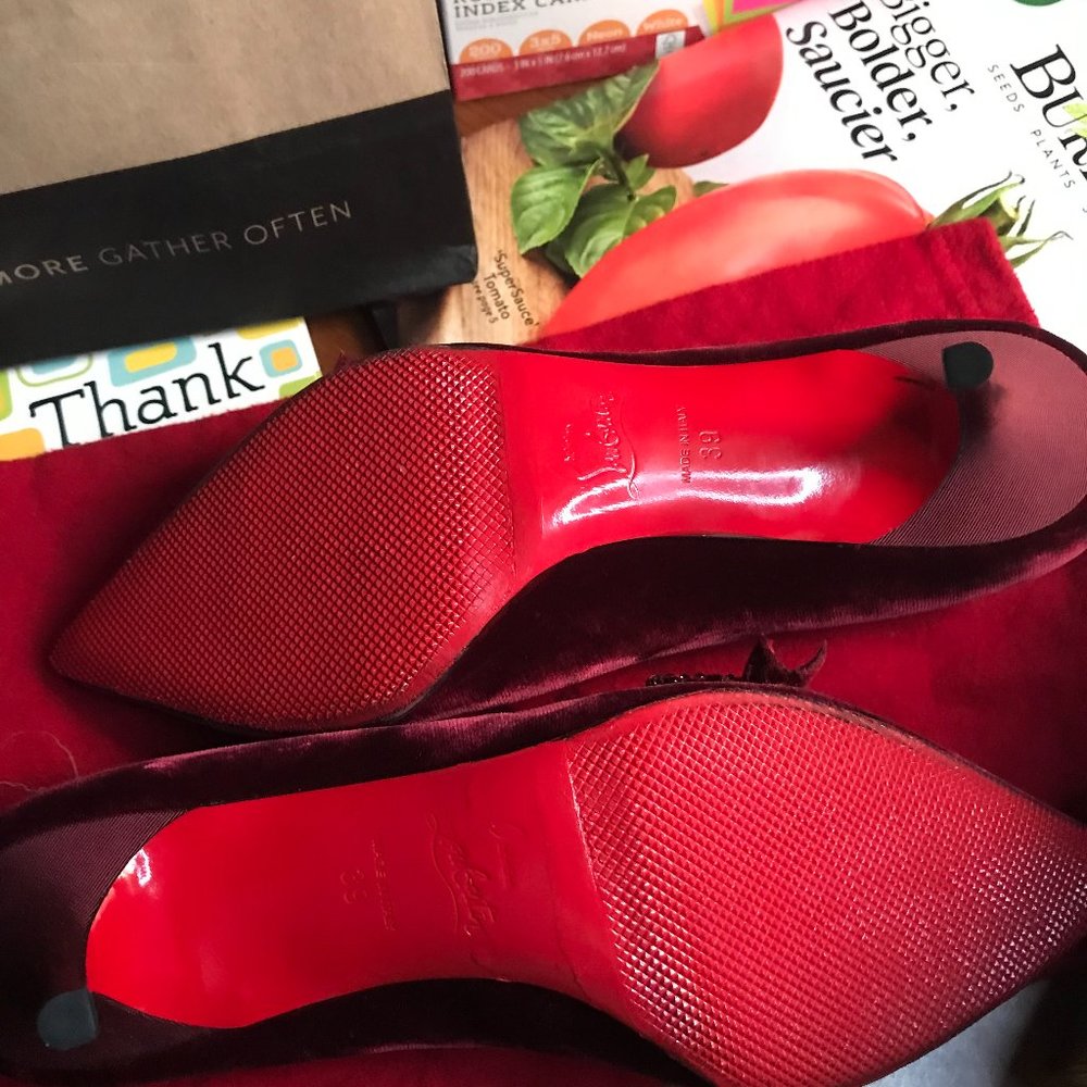 Red Velvet Christian Louboutin Pumps